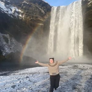 Meet your Posher, Victoria